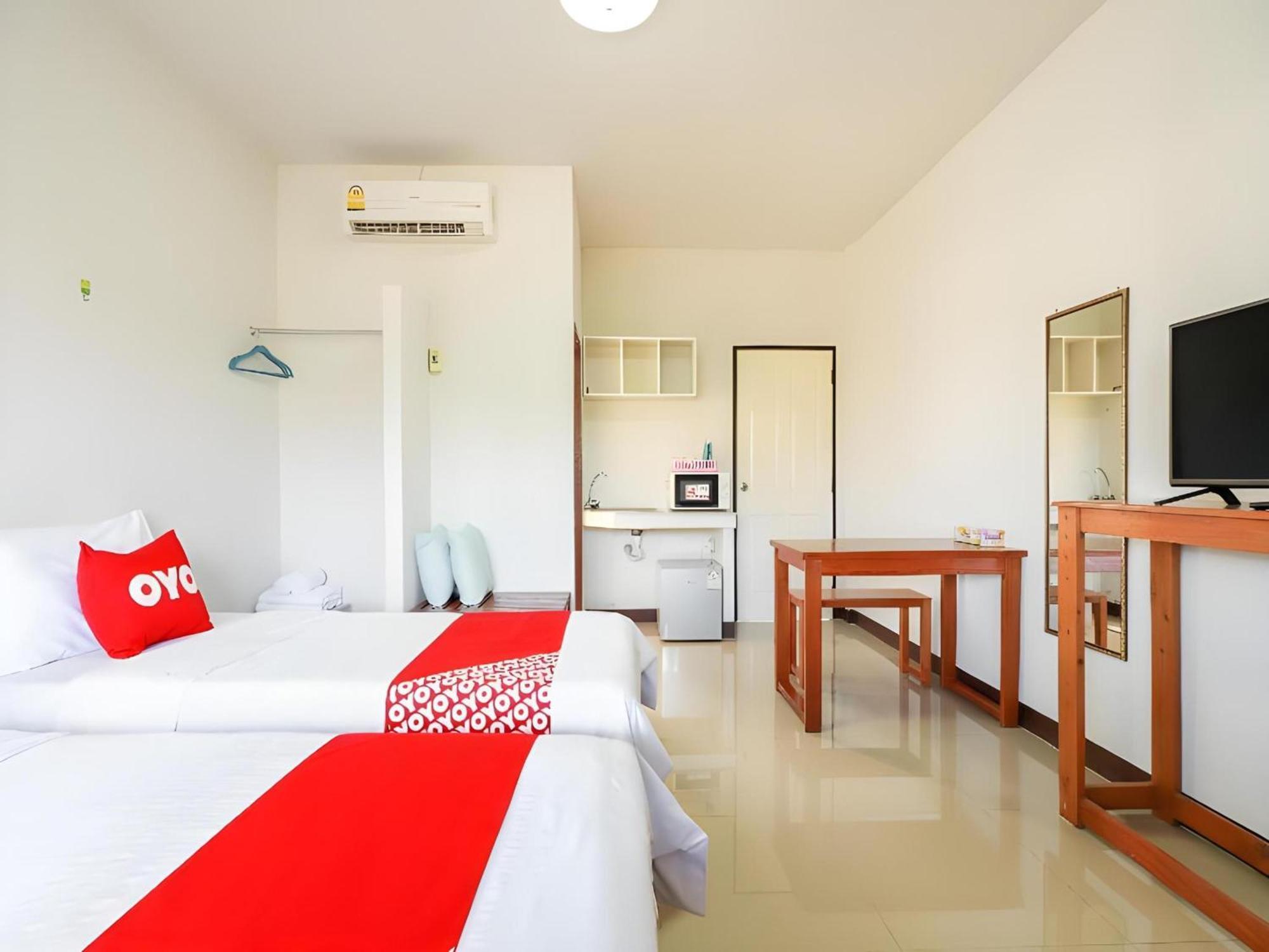 Dnk Baan Suan Otel Lamphun Dış mekan fotoğraf