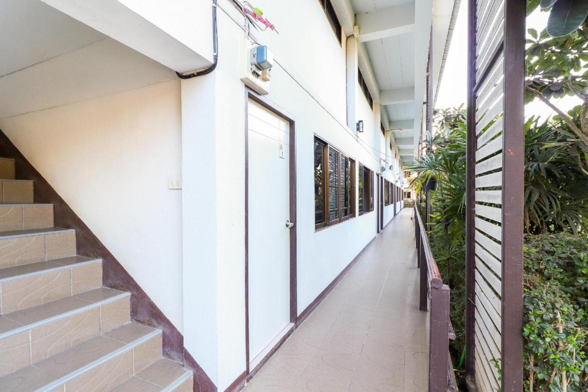 Dnk Baan Suan Otel Lamphun Dış mekan fotoğraf